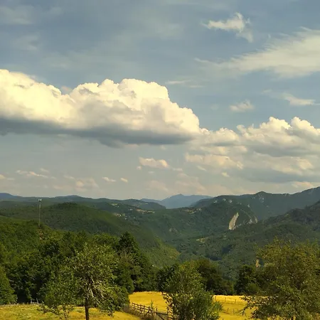 Vikendica Varosiste * Rogatica