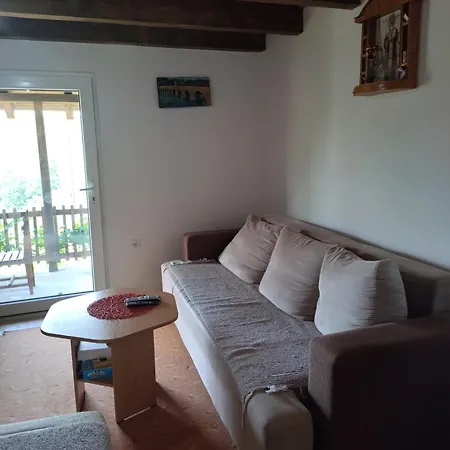 Casa de Férias Vikendica Varosiste