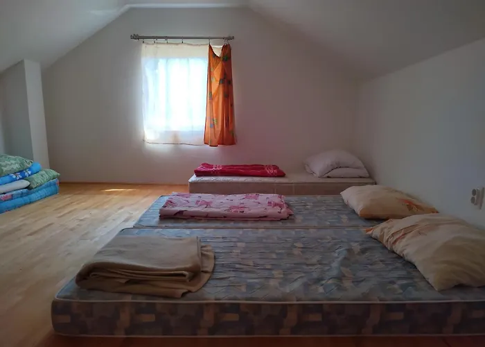 Ferienhaus Vikendica Varosiste