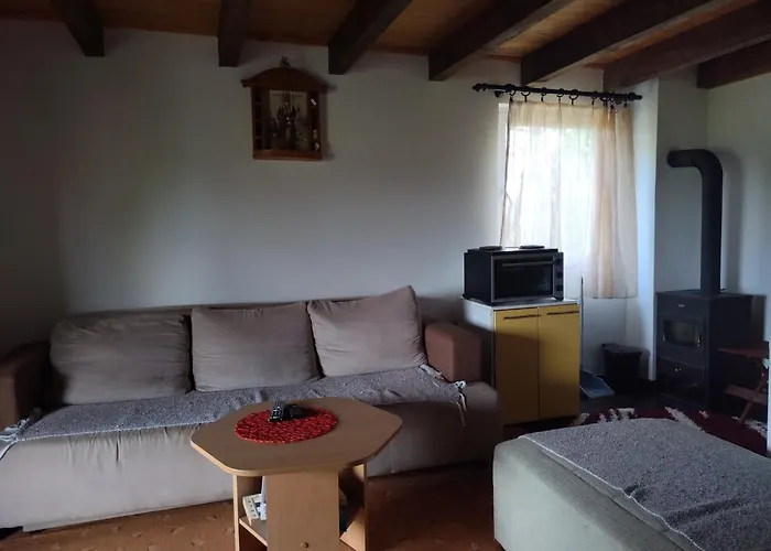 Vikendica Varosiste Ferienhaus *