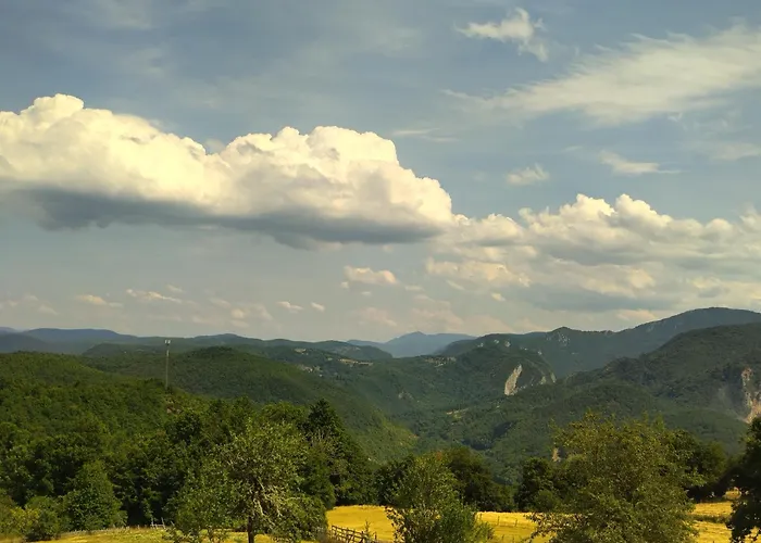 Vikendica Varosiste * Rogatica